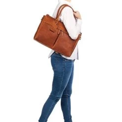 Burkely Antique Avery Laptopbag 15.6" Cognac -Nieuwe Laptoptas burkely antique avery laptopbag 156 cognac burkely 785517