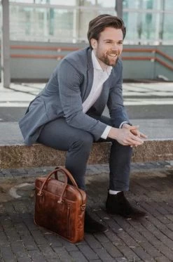 DSTRCT Premium Collection Laptopbag 14" Cognac -Nieuwe Laptoptas dstrct premium collection laptopbag 14 cognac dstrct 692936