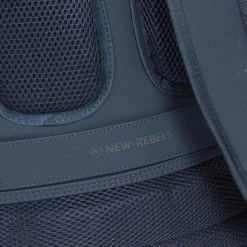New Rebels Harper 9 Liter Waterproof Rugzak Met Laptopvak 13,3" Navy -Nieuwe Laptoptas new rebels harper 9 liter waterproof rugzak met laptopvak 133 navy new rebels 484743